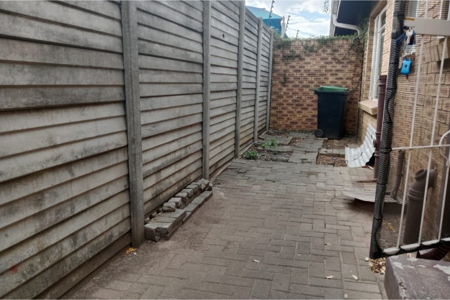 To Let 2 Bedroom Property for Rent in Rustenburg Central North West